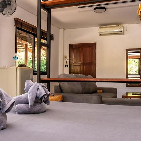 Aqua Suites Wok Tum Buitenkant foto