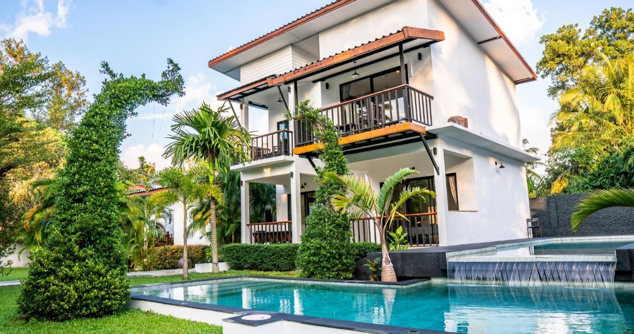 Aqua Suites Wok Tum Buitenkant foto
