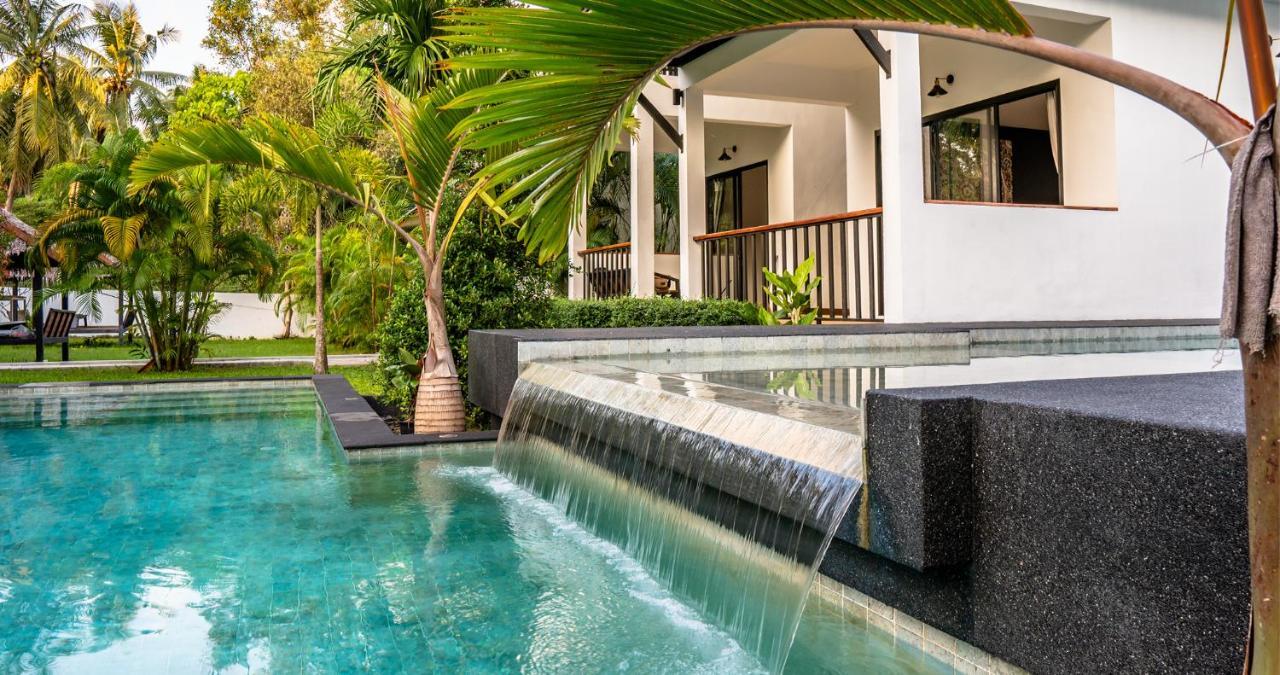 Aqua Suites Wok Tum Buitenkant foto
