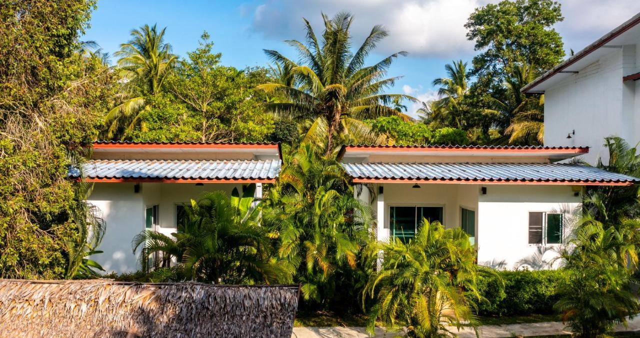 Aqua Suites Wok Tum Buitenkant foto