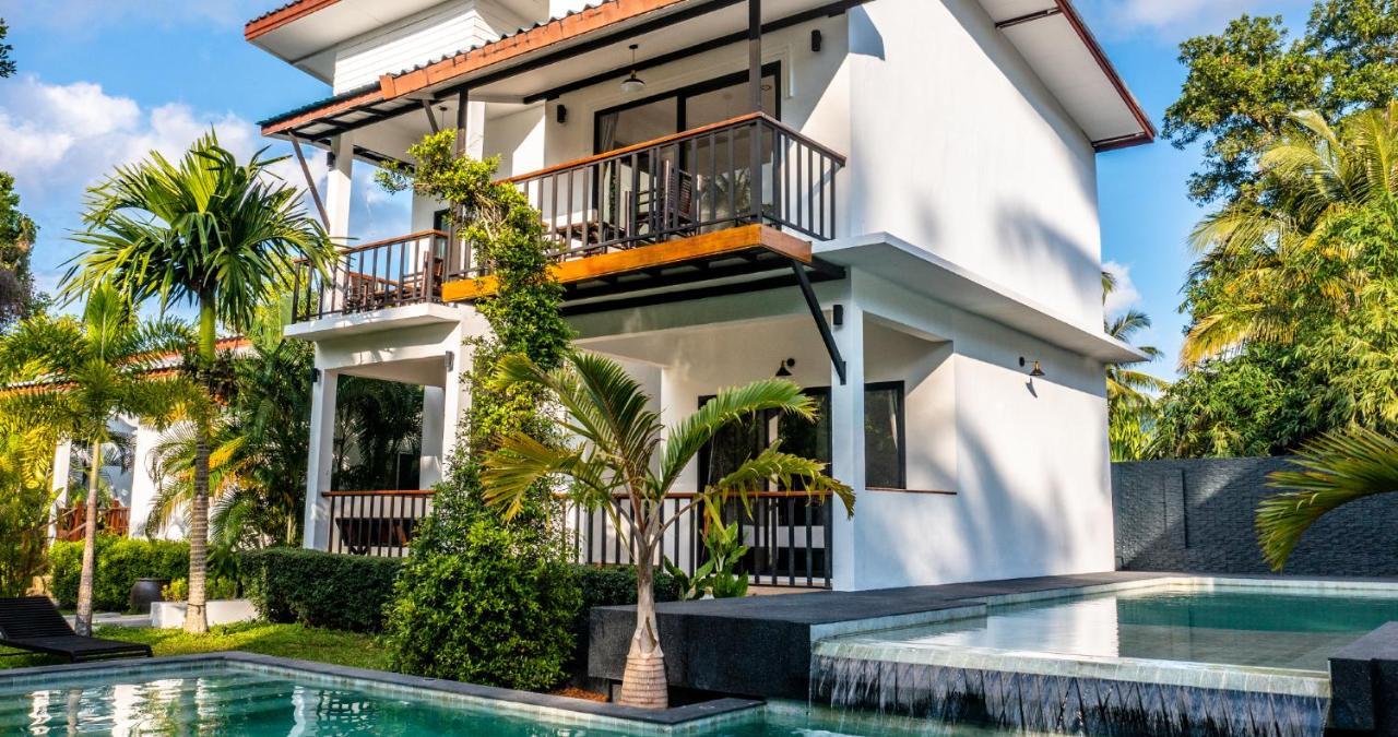 Aqua Suites Wok Tum Buitenkant foto