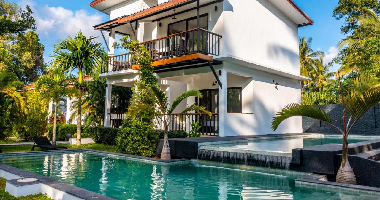 Aqua Suites Wok Tum Buitenkant foto