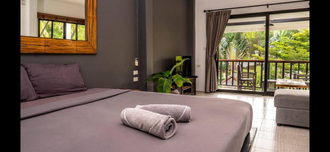 Aqua Suites Wok Tum Buitenkant foto